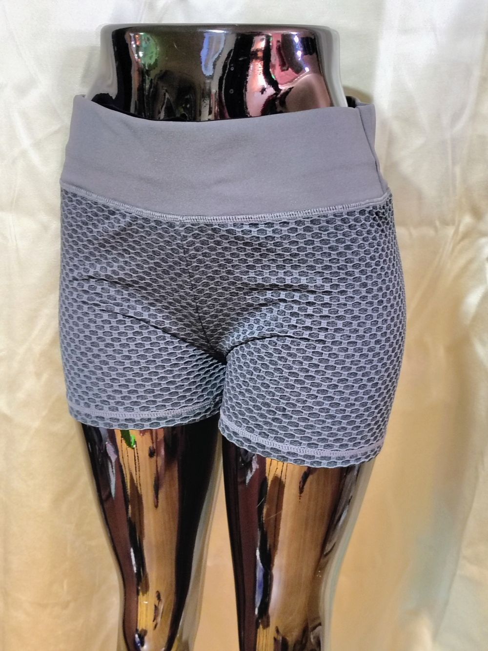 Grey Textured High-Waist Women’s Shorts Size XL